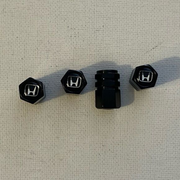 Honda Logo valve Stem caps in Black set of 4 NWT - Picture 1 of 5